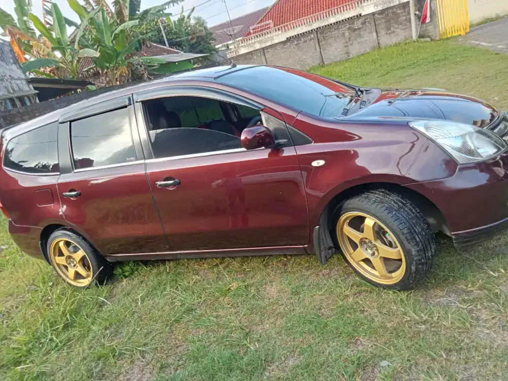 Grand livina istimewa 2013 sv