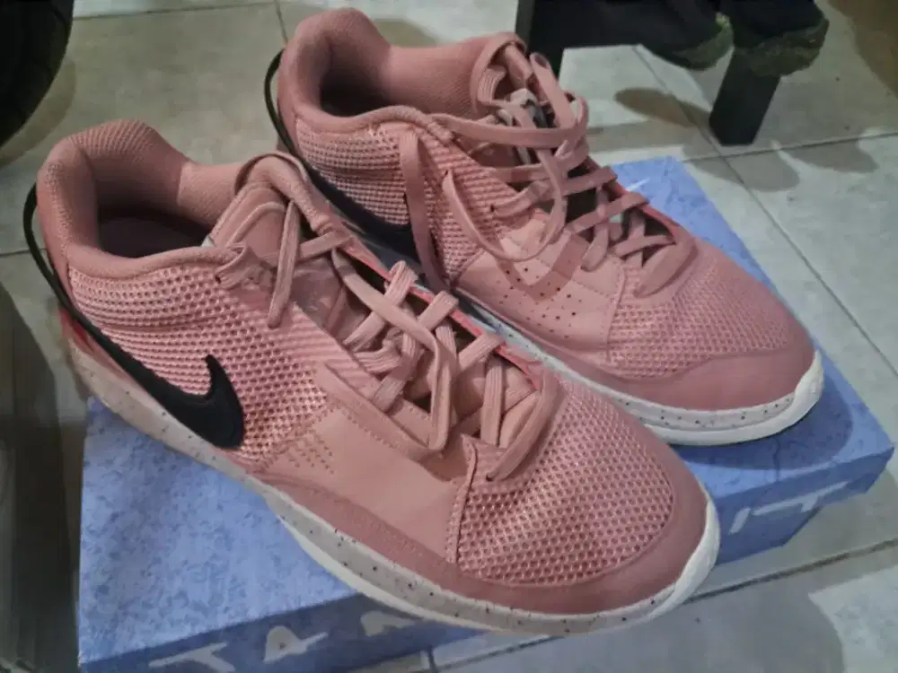 Sepatu Nike original lama berasa baru ukuran 46