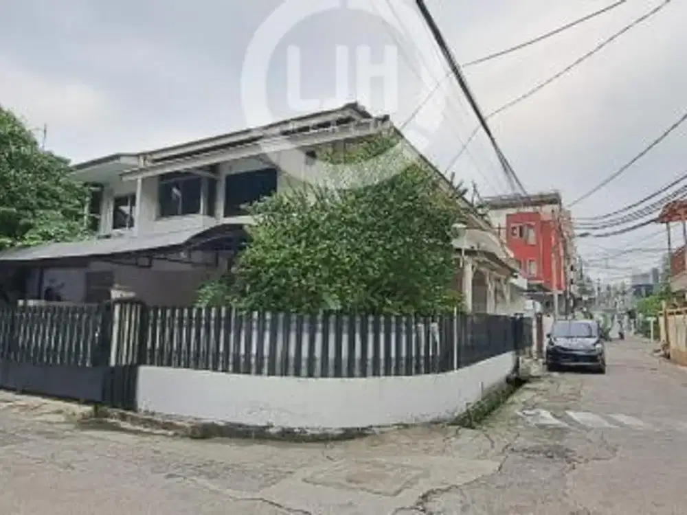 Rumah Hook di Permata Biru Kelapa Gading Jakarta Utara