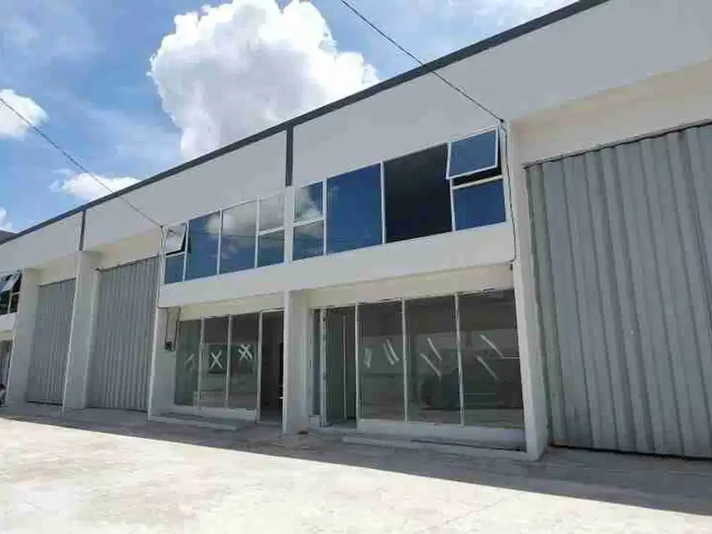 Disewakan Gudang Gandeng luas 600 m2 di Halim/ Juru Mudi Tangerang acess kontainer 40 ada office siap huni!!