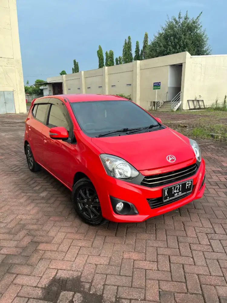 Ayla x m/t  km 20 ribu kredit dp 1 jt aja