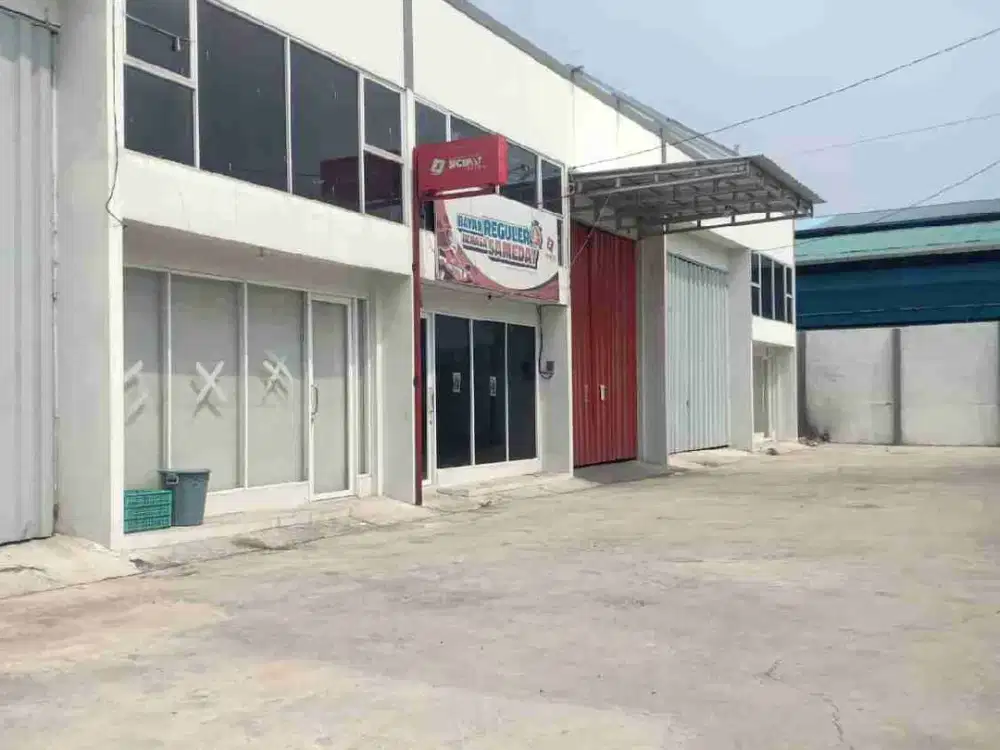 Disewakan Gudang luas 300 m2 diJuru mudi / Halim Tangerang ada office, acess container ada office di Lt 2, siap huni!