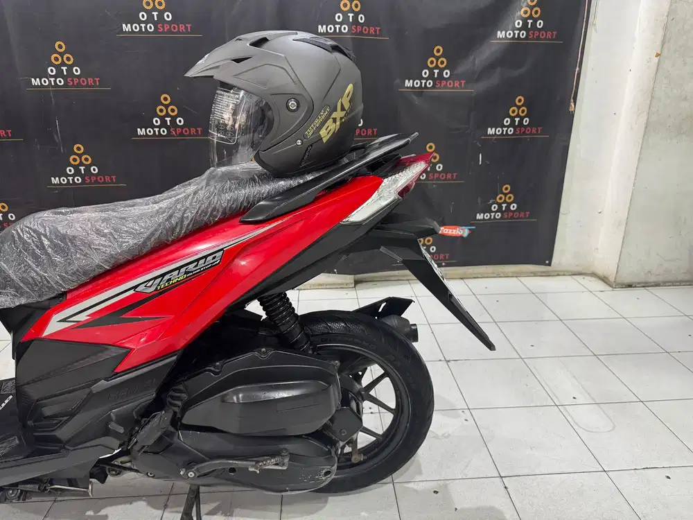 gratis HELM HONDA VARIO ISS 125 2017