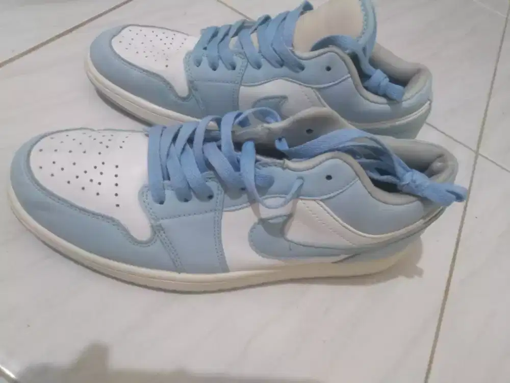 sepatu nike like new