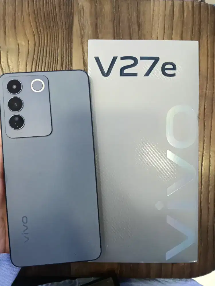Vivo v27e Ram 8/256 gb