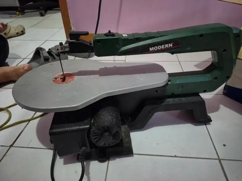 MESIN SCROLL SAW / MESIN POTONG KAYU