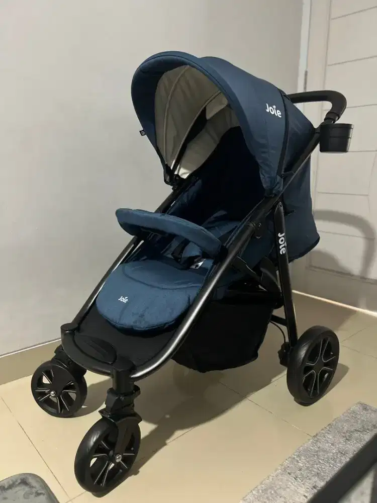 Stroller joie like new