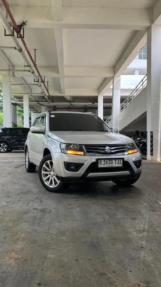 Suzuki Grand Vitara 2.4 2014 (Last Edition CBU Japan)