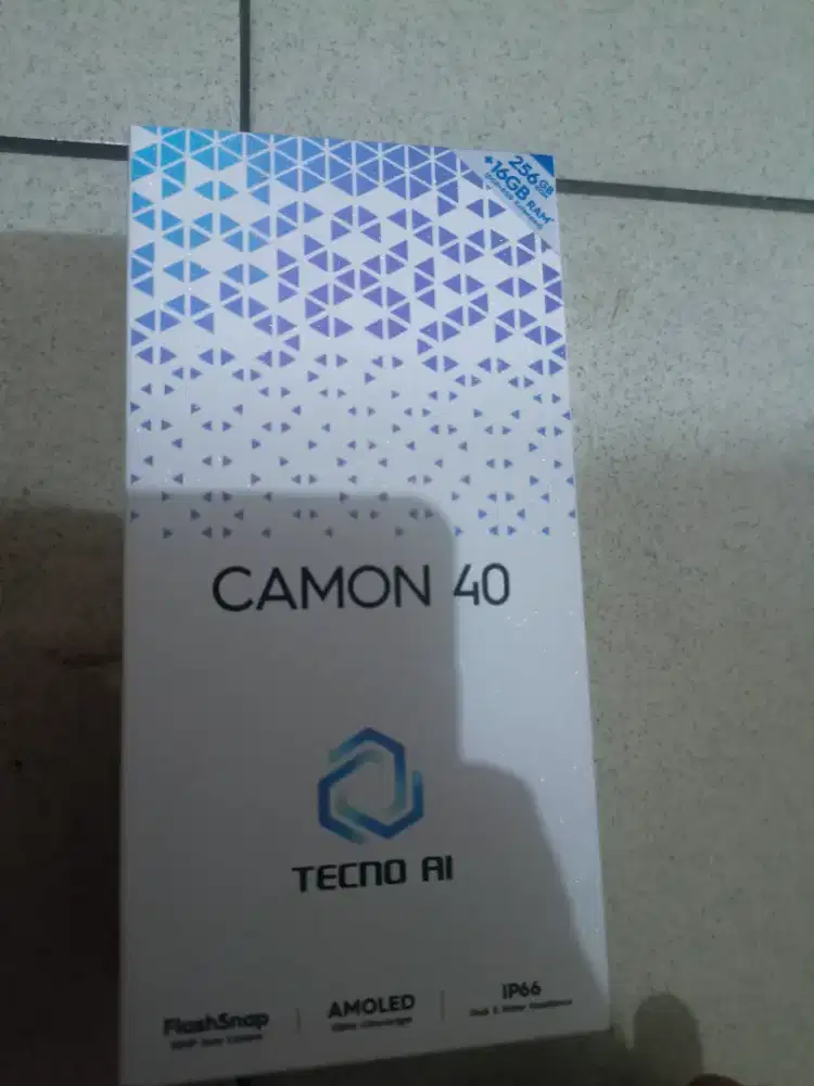 TECNO CAMON 40 8/256 BLACK