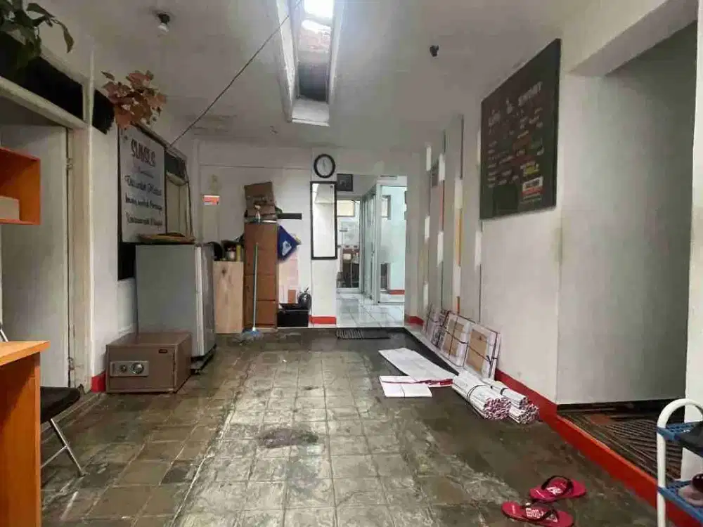 Disewakan Ruang Usaha Cocok untuk Rumah makan,cafe atau kantor di mainroad jl.BKR