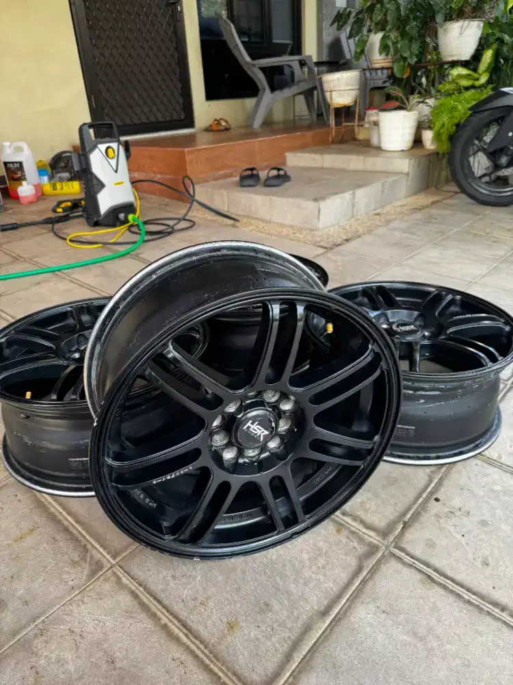 Velg HSR R16 hitam