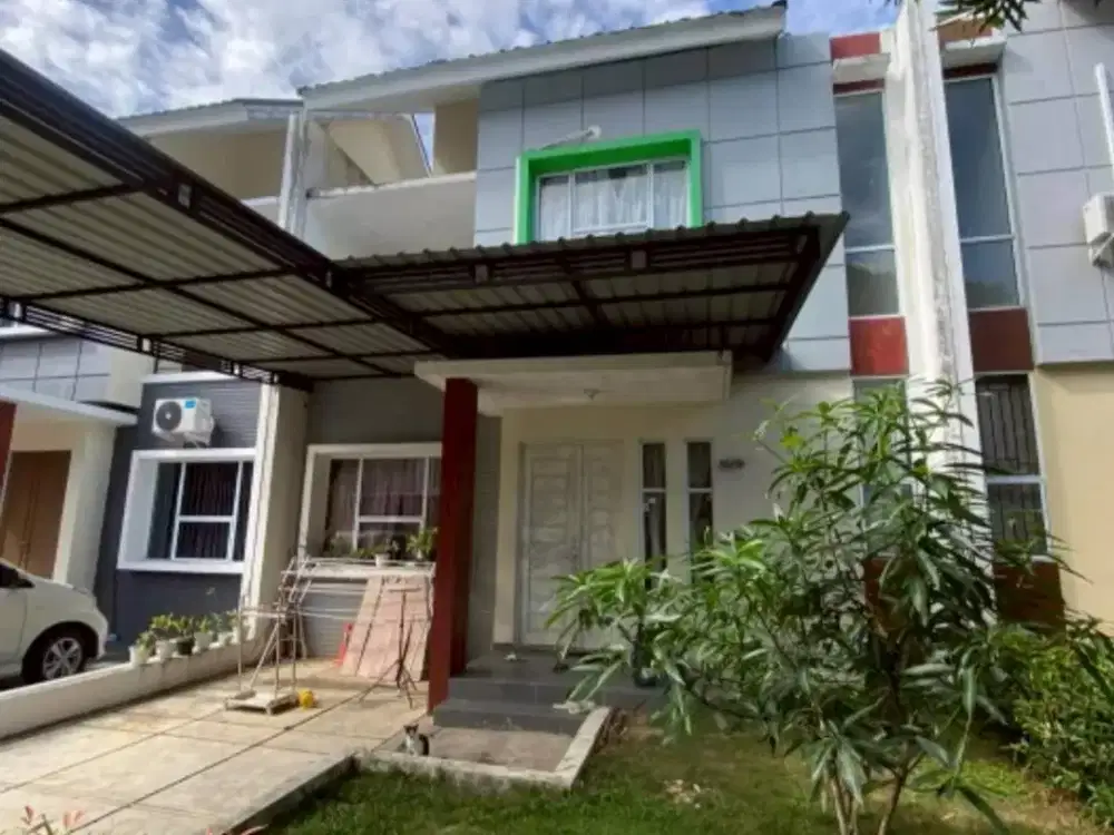 Dijual rumah 2 lantai di sukajadi taman golf