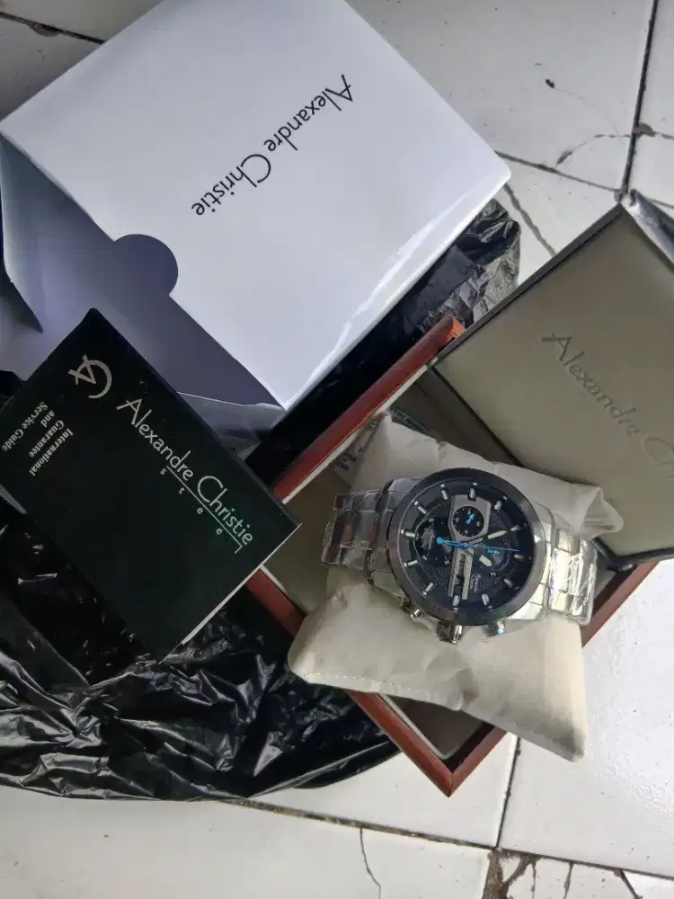 Di jual cepat jam tangan