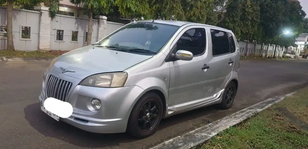 Daihatsu YR-V 2001 Bensin Matic ( Bisa Nego )