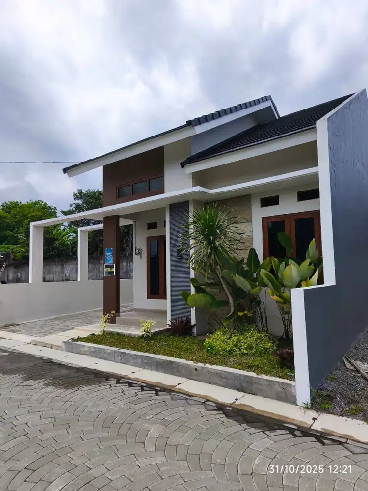 Rumah Minimalis Modern dlm Perumahan One Gate System dekat Tol Kalasan