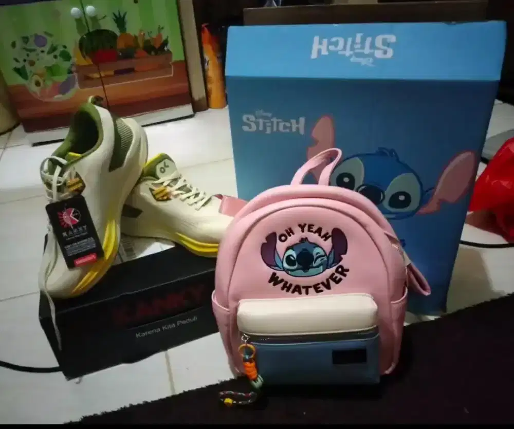Sepatu dan tas kondisi baru