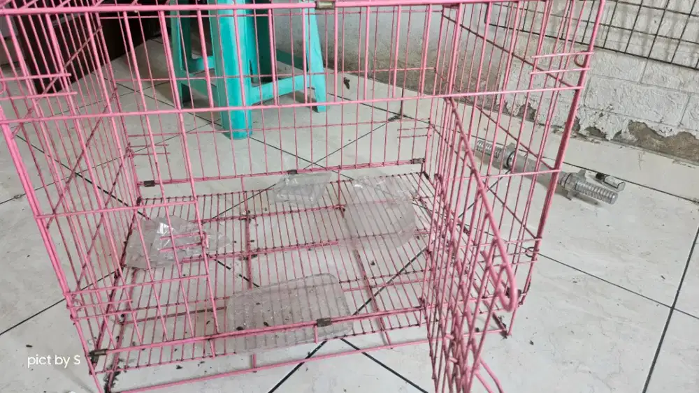 Kandang hewan peliharaan anjing / kucing