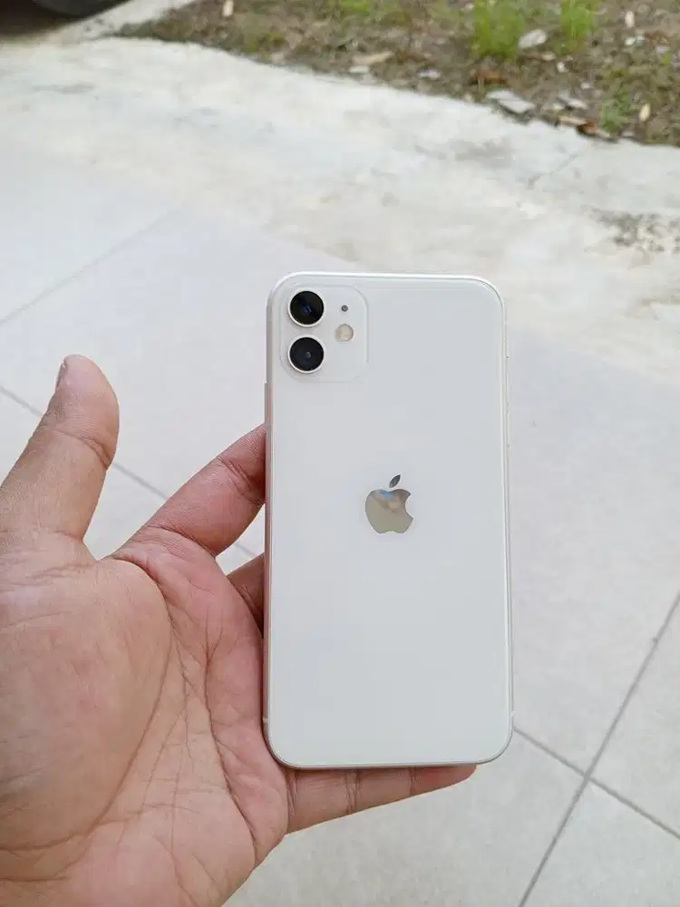 Iphone 11 / 128 GB / Inter Beacukai