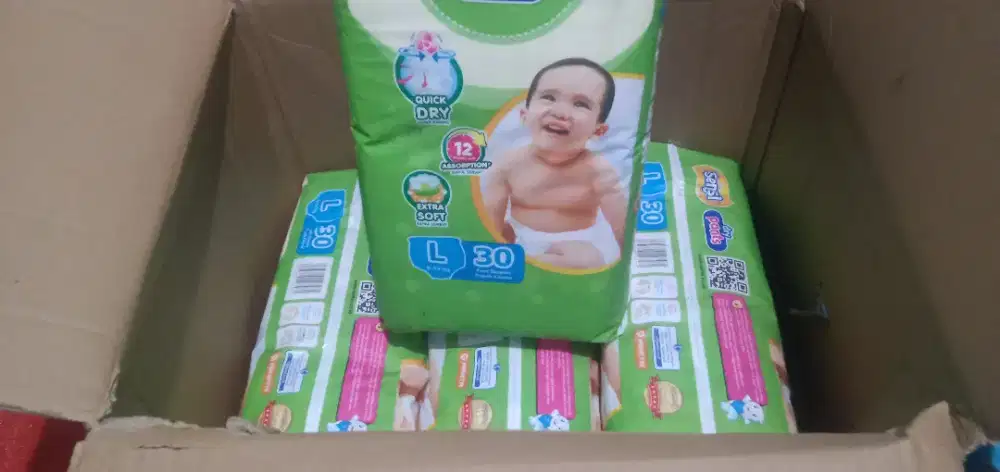 Pampers Baby Happy dan Sensi size S M L
