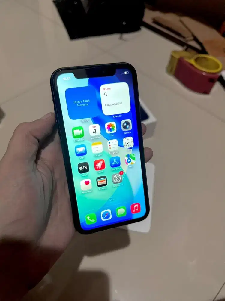 iPhone 11 128gb fullset ori sinyal aman terdaftar