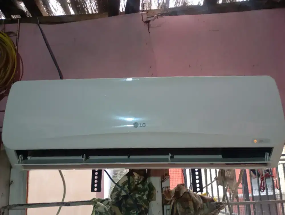 Indoor Ac LG 1/2 pk R410a