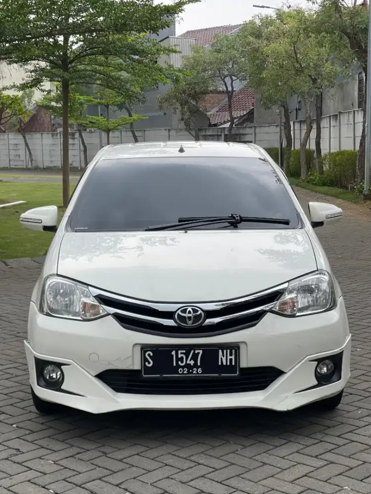 Etios valco G 2016
