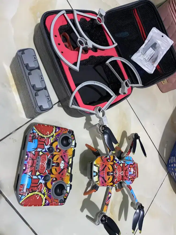 Drone ( pesawat terbang )