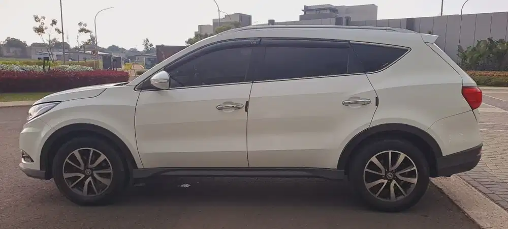 DFSK Glory 580 2018 Bensin