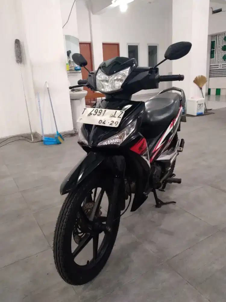 Supra X 125 Fi tahun 2024 (langka)