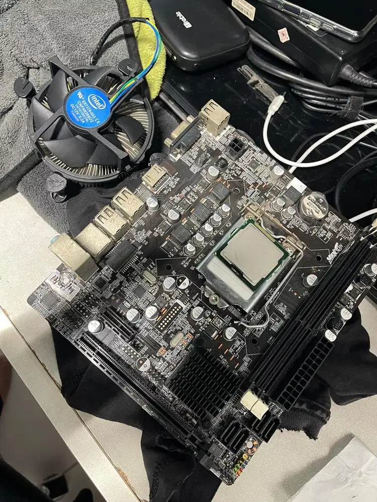 Paketan Motherboard H61 + Processor + HSF