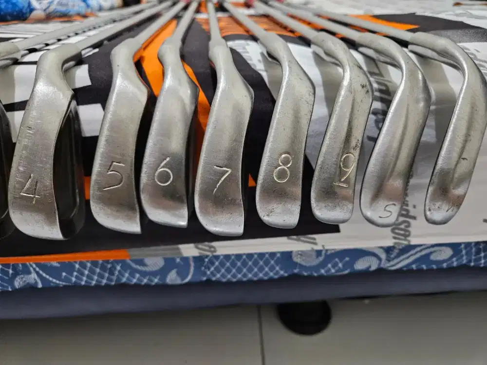 Iron set merk PING EYE2