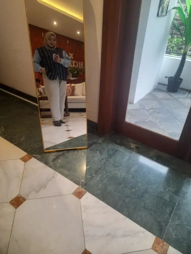 Mencari lowongan pekerjaan