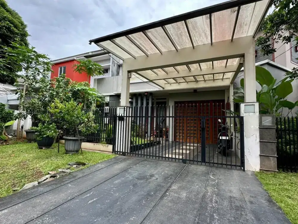 Dijual rumah siap huni & hommy di sektor 9 Bintaro. Row jalan lebar.