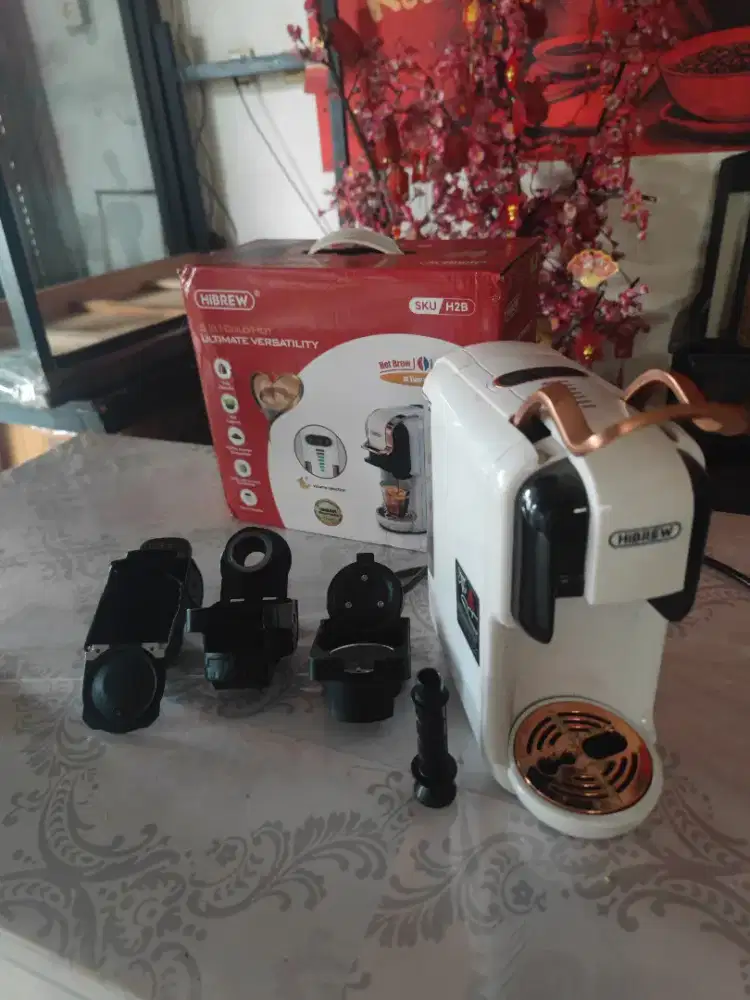 Beberapa perlengkapan kedai cafe