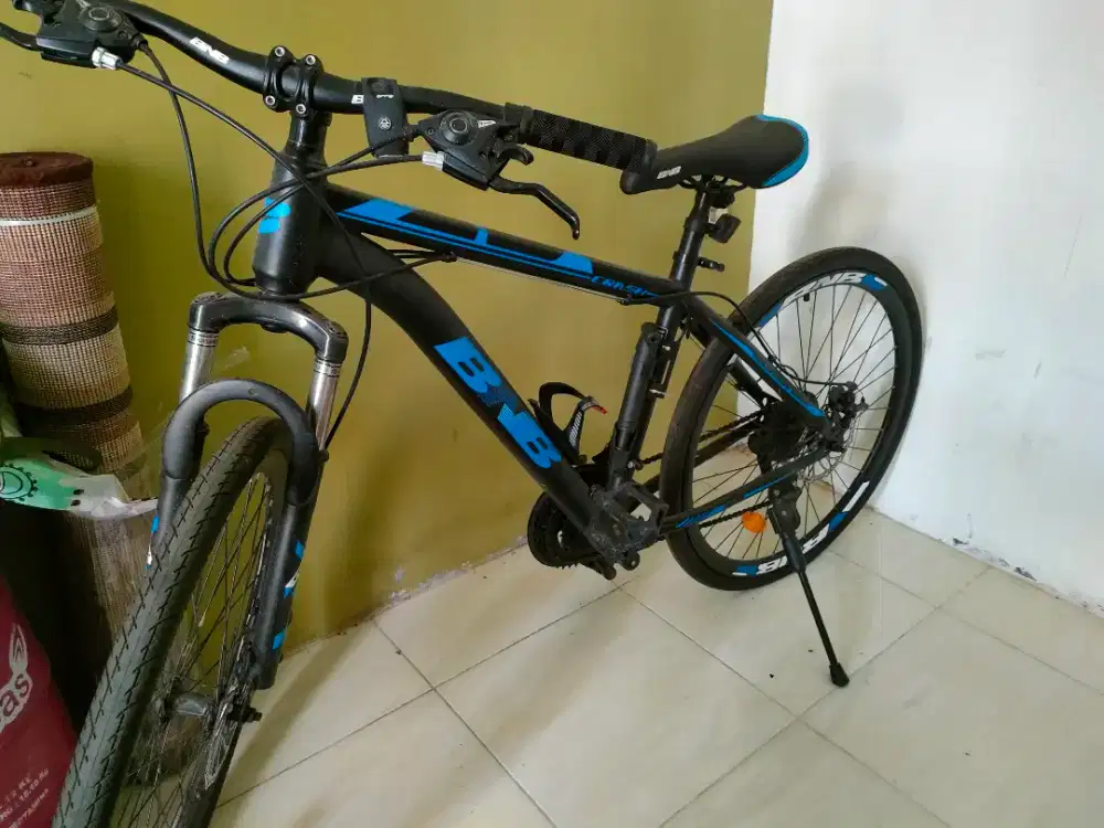 Sepeda merek BNB