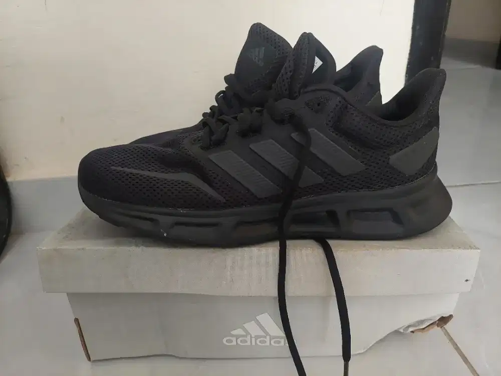 Sepatu ADIDAS ori 150rb