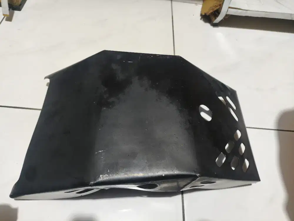 Cover kolong motor