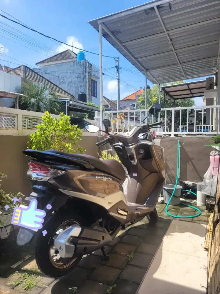 Suzuki Burgman Street 125 EX warna coklat
