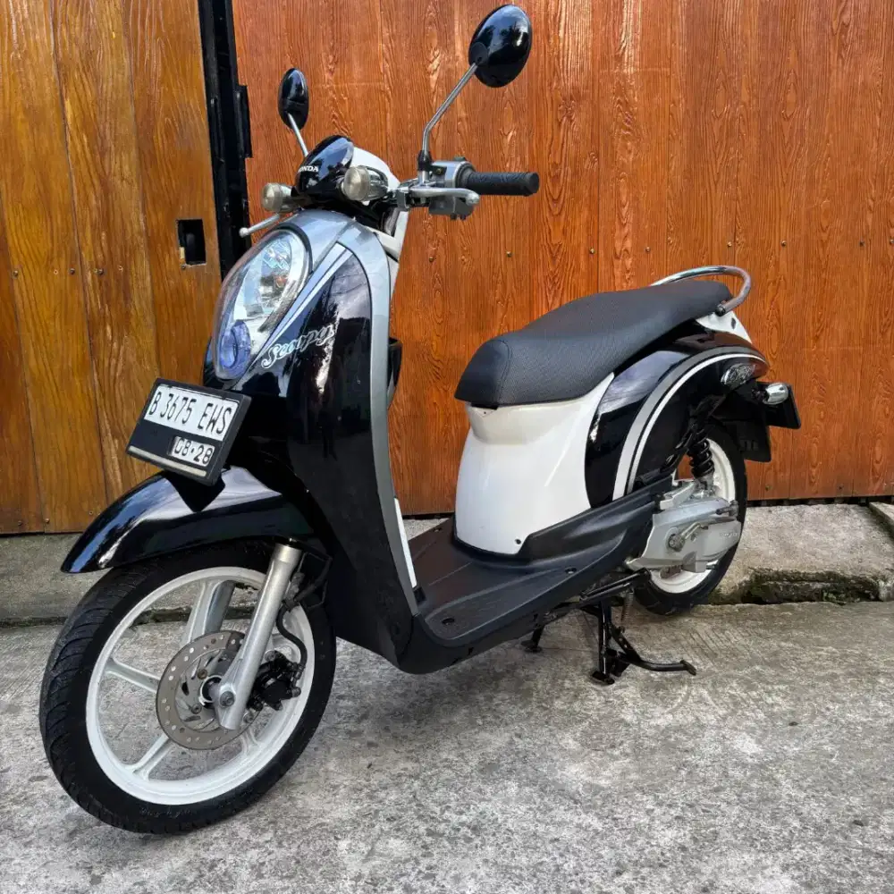 HONDA SCOOPY 2012 PAJAK PANJANG MESIN HALUS SIAP PAKE
