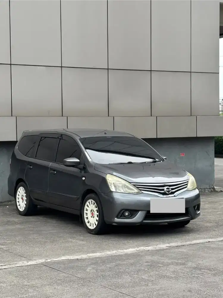 {Cash} Nissan Grand Livina XV 2015 Matic