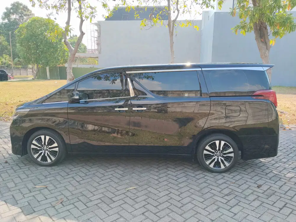 Toyota Alphard 2022 Bensin
