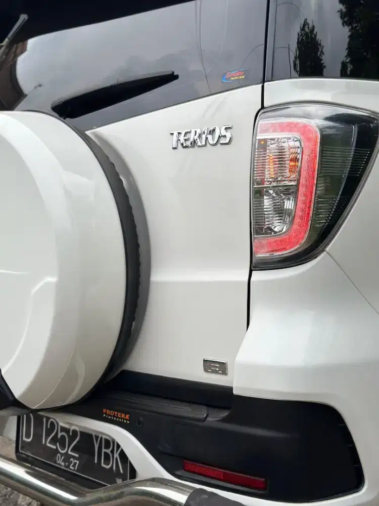 Daihatsu Terios R Adventure M/T 2016 Putih istimewa