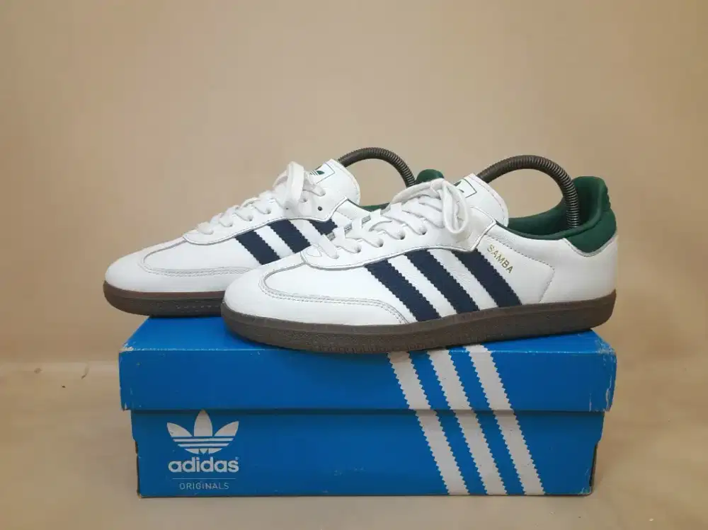 Adidas Samba OG size 41 dan converse vans