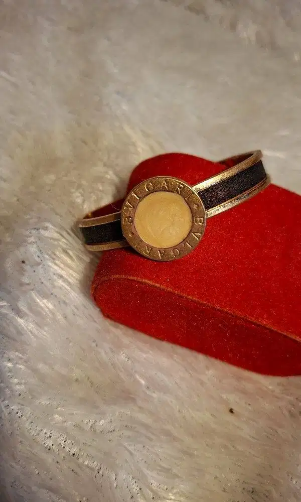 Gelang Bangle Vintage Warna gold and Black