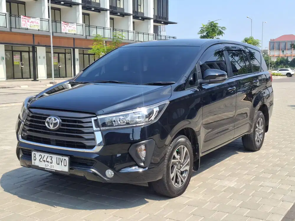 Toyota Kijang Innova G at disel 2024 KM 34 rb hitam