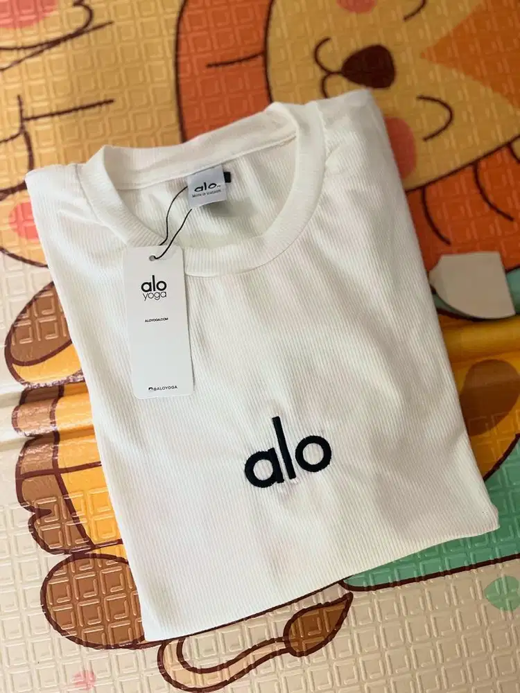 Kaos alo yoga pakaian olahraga