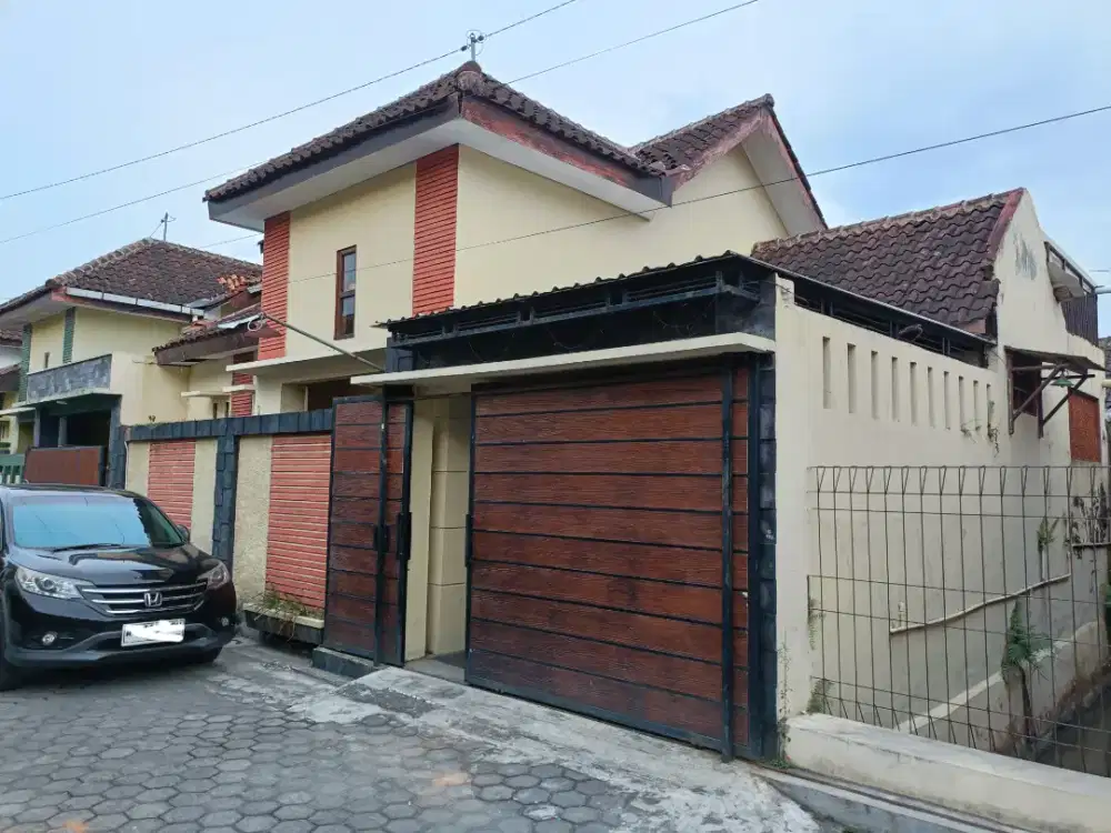 Disewakan rumah luas lega nyaman di Gumpang