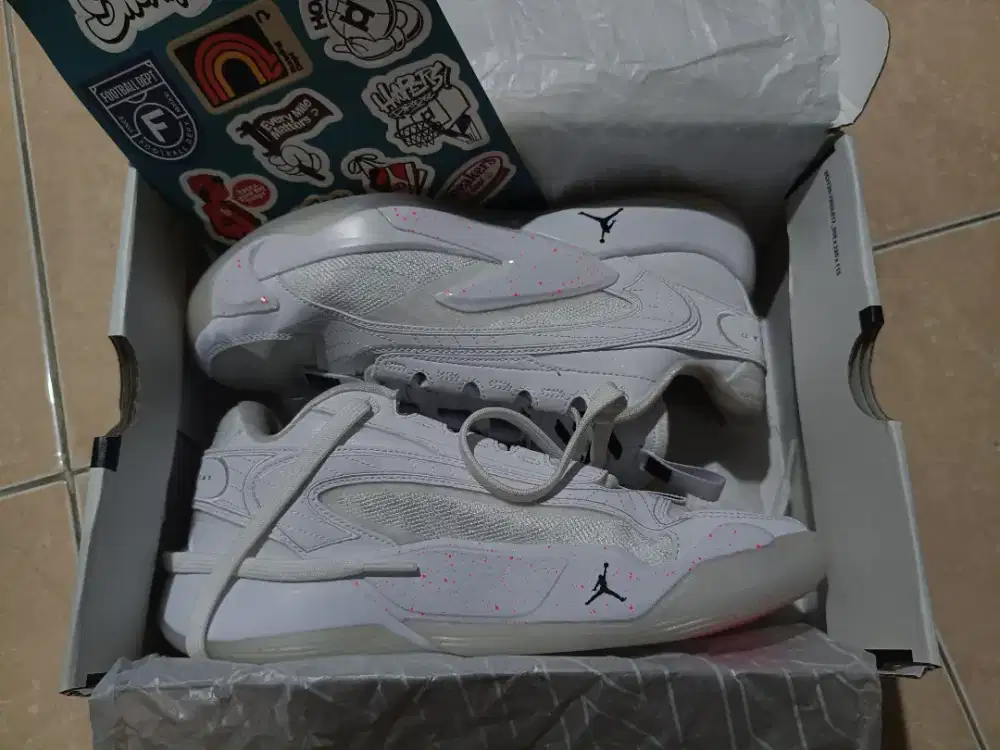 Sepatu Nike jordan luka 2