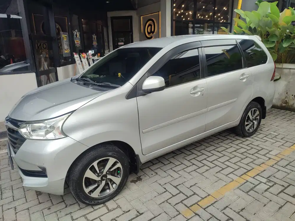 Daihatsu Xenia 2015 Bensin