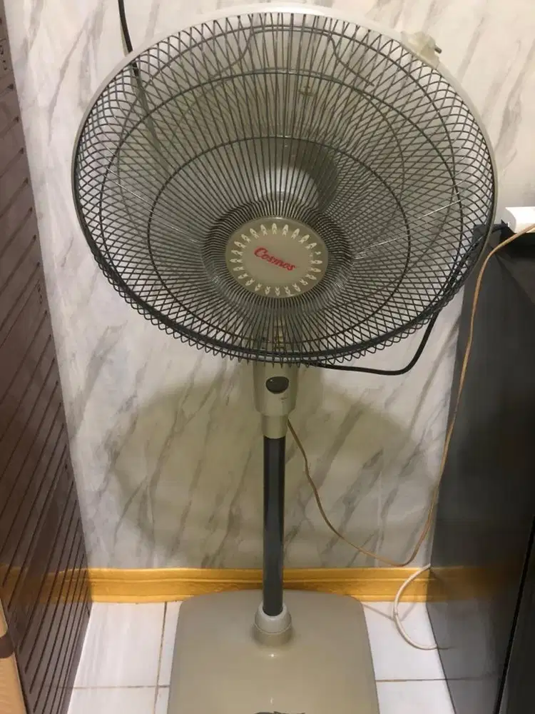 Dijual Kipas Cosmos Berdiri
